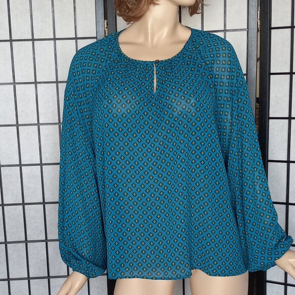 Vince Camuto NWT $79 Turquoise Diamond Tile Print Blouse XL Keyhole Neck - Picture 2 of 8